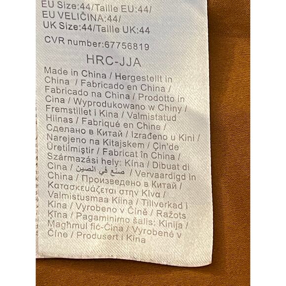 Vila Vicamdom Loose Coat - Size EU 44 (US 12 or XL) - Soft in Warm Gold Color - Picture 7 of 11